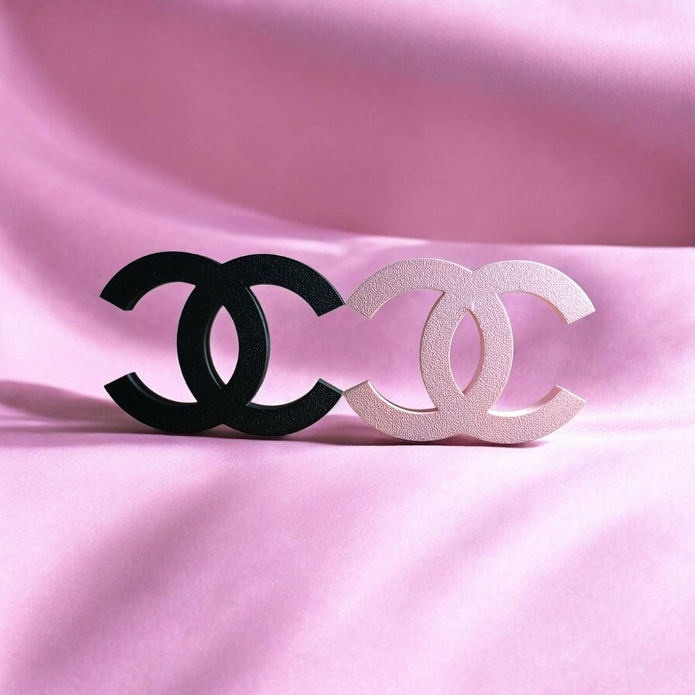 2 C Logos NWOT